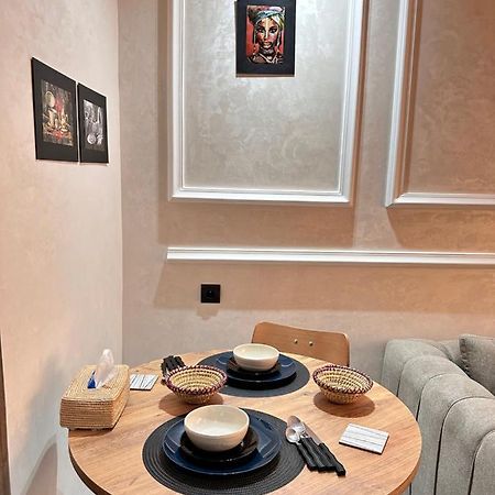 Luxueux Studio A Cote De Mcdo & Zara Maarif Касабланка Экстерьер фото
